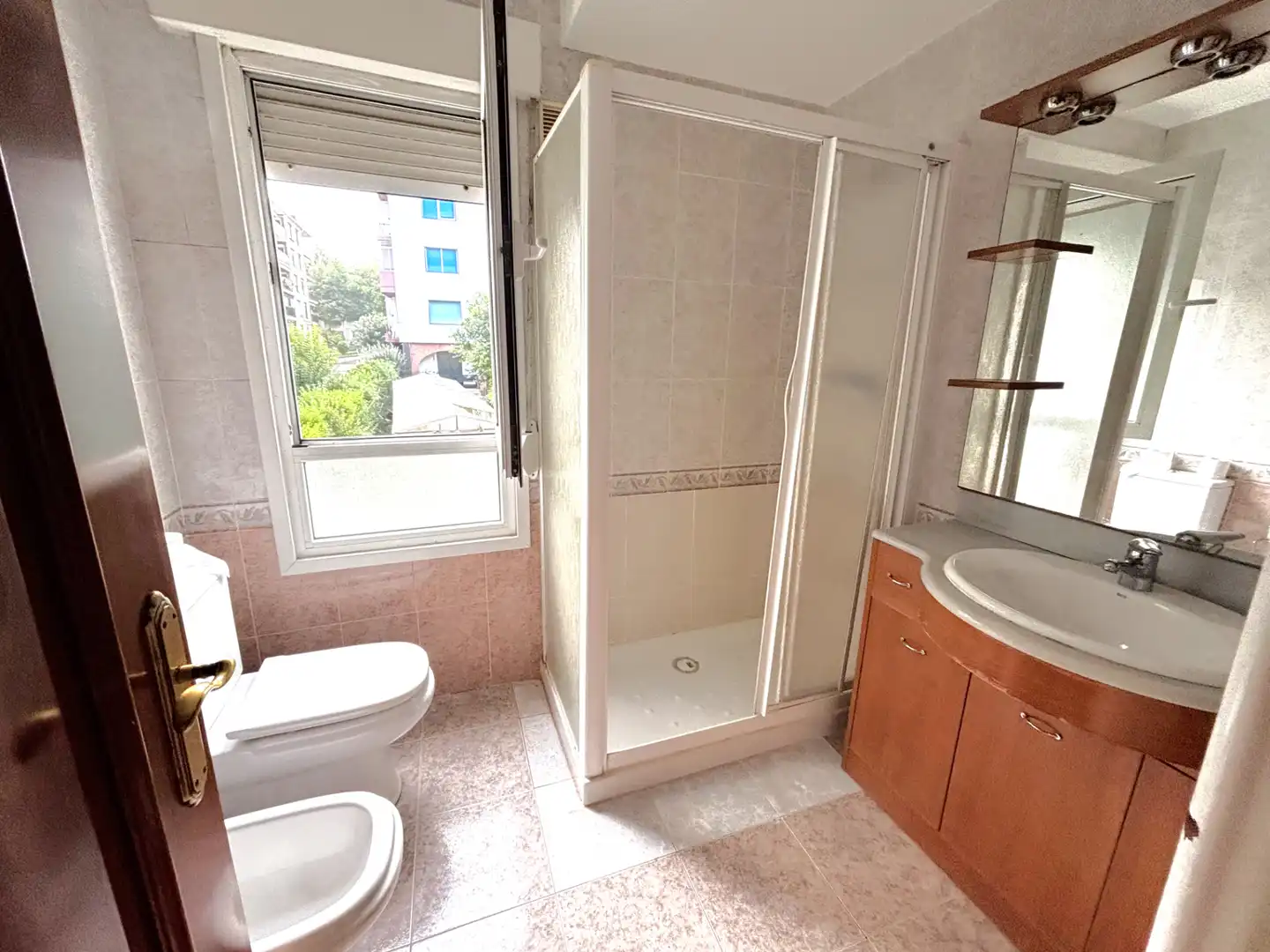 Badezimmer von Wohnung zum Verkauf in Gorliz, Bizkaia