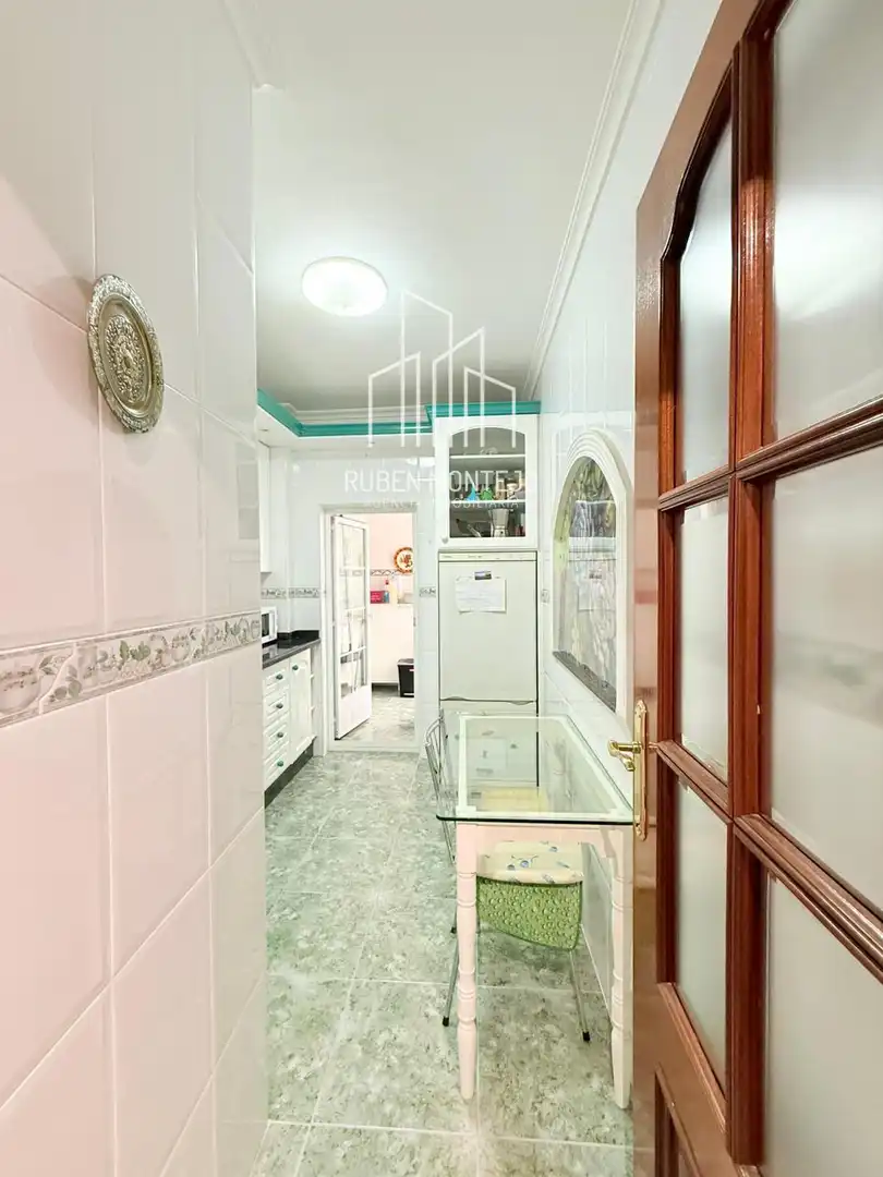 Kitchen of Flat for rent in Salamanca  with Heating, Terrace and Furnished