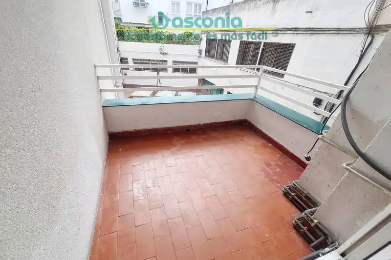 Terraza de Piso en venta en Basauri  con Calefacción, Amueblado y Balcón