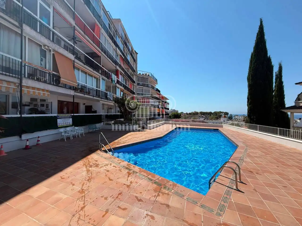 Swimming pool of Flat for sale in Lloret de Mar  with Terrace, Furnished and Community pool