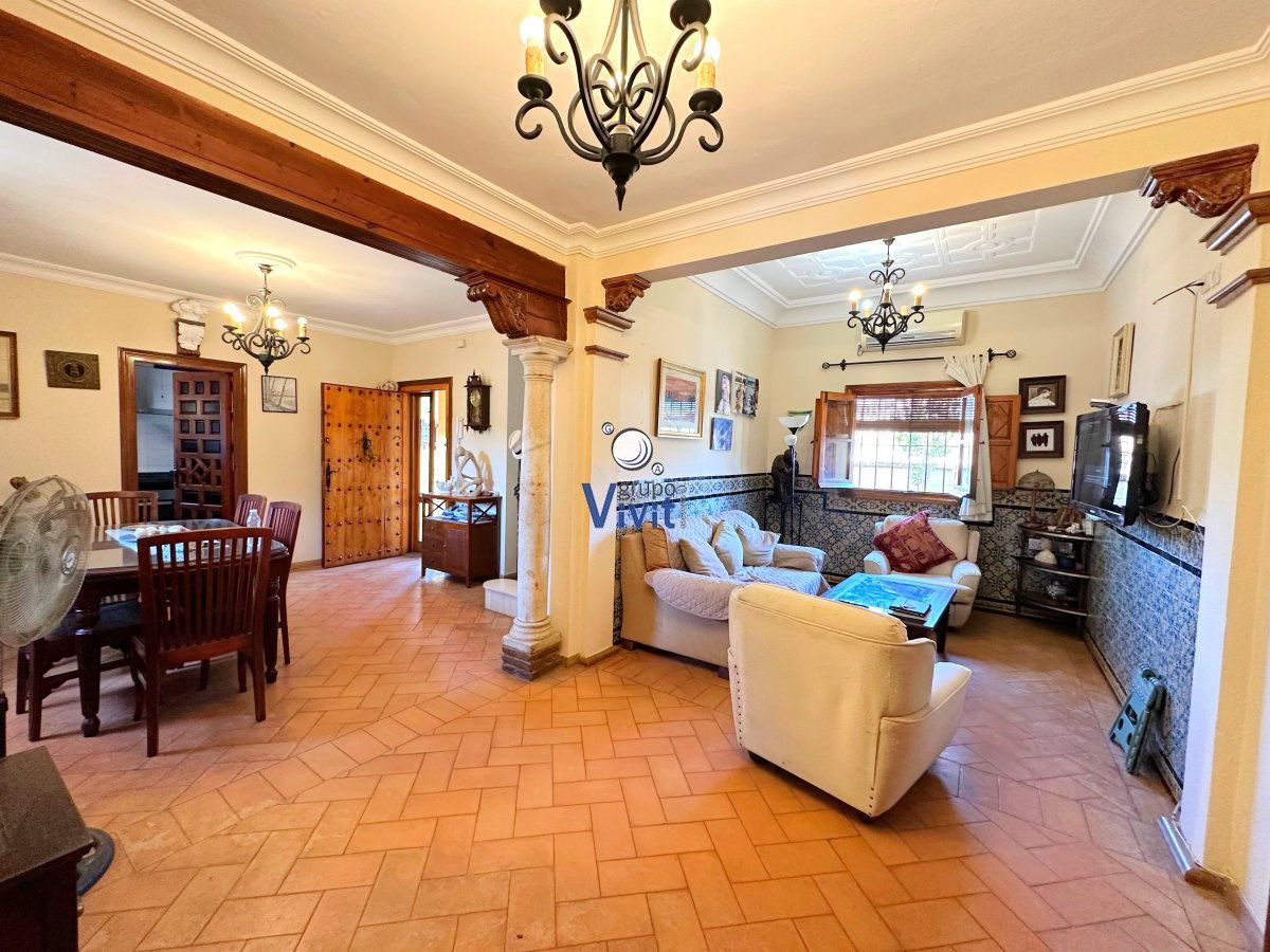 Casa o xalet en venda en Alcalá de Guadaira amb Aire condicionat, Terrassa i Traster