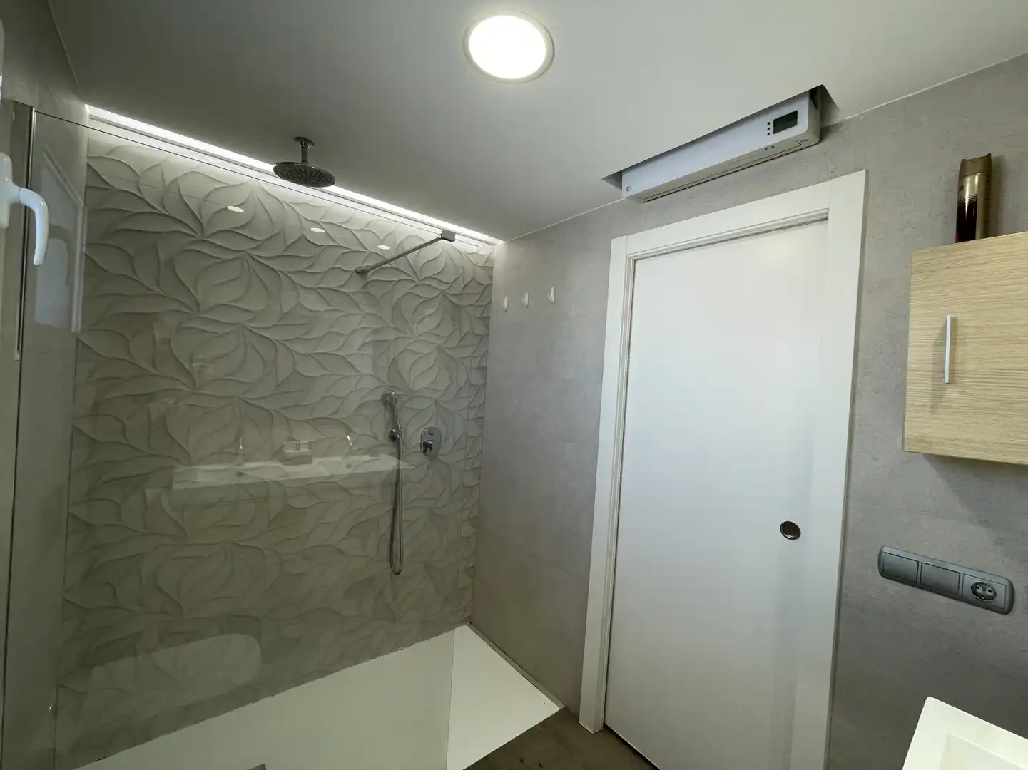 Baño de Piso de alquiler en Beniparrell con Aire acondicionado, Parquet y Terraza