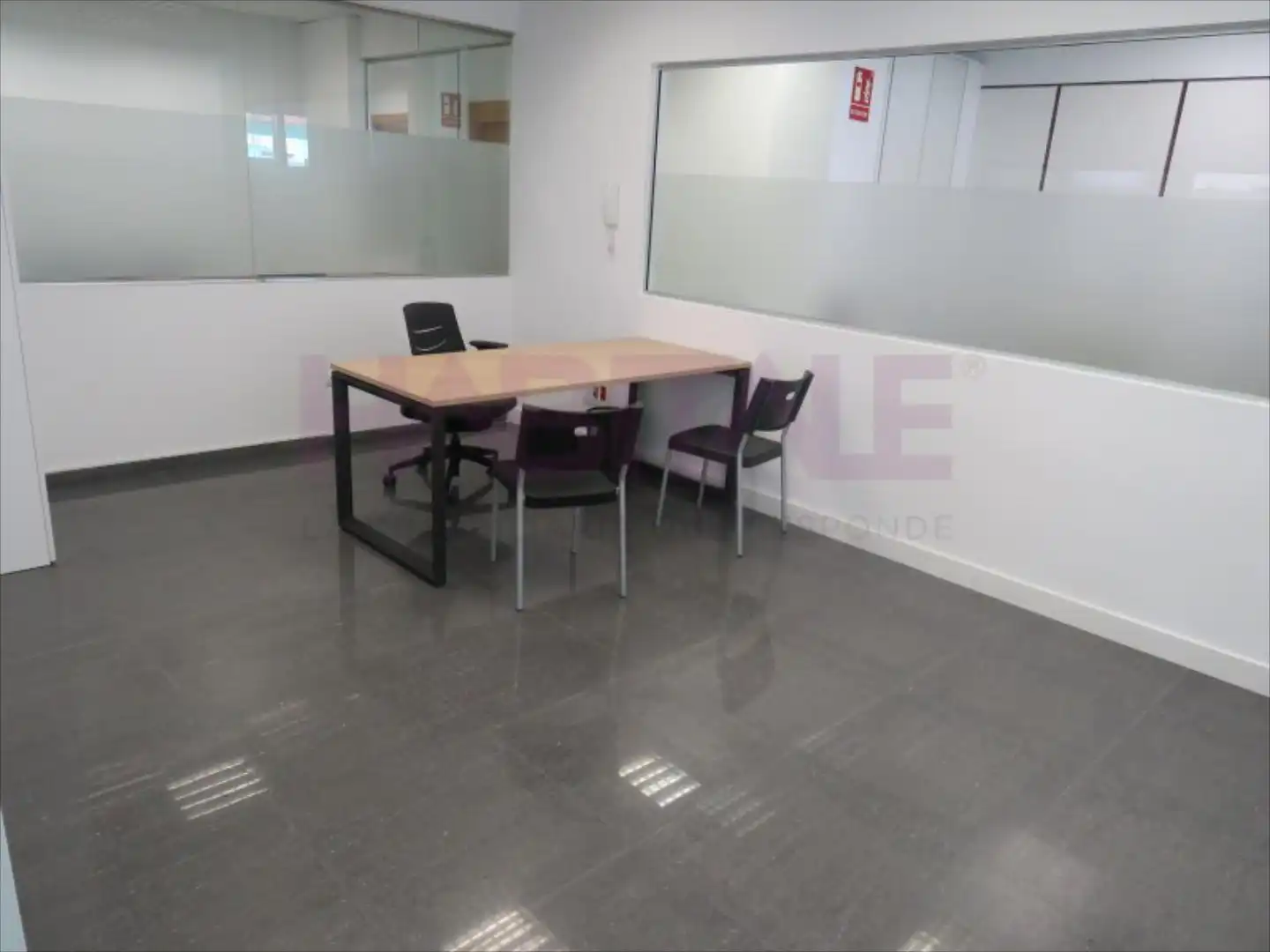 Oficina de alquiler en Rosales del Canal
