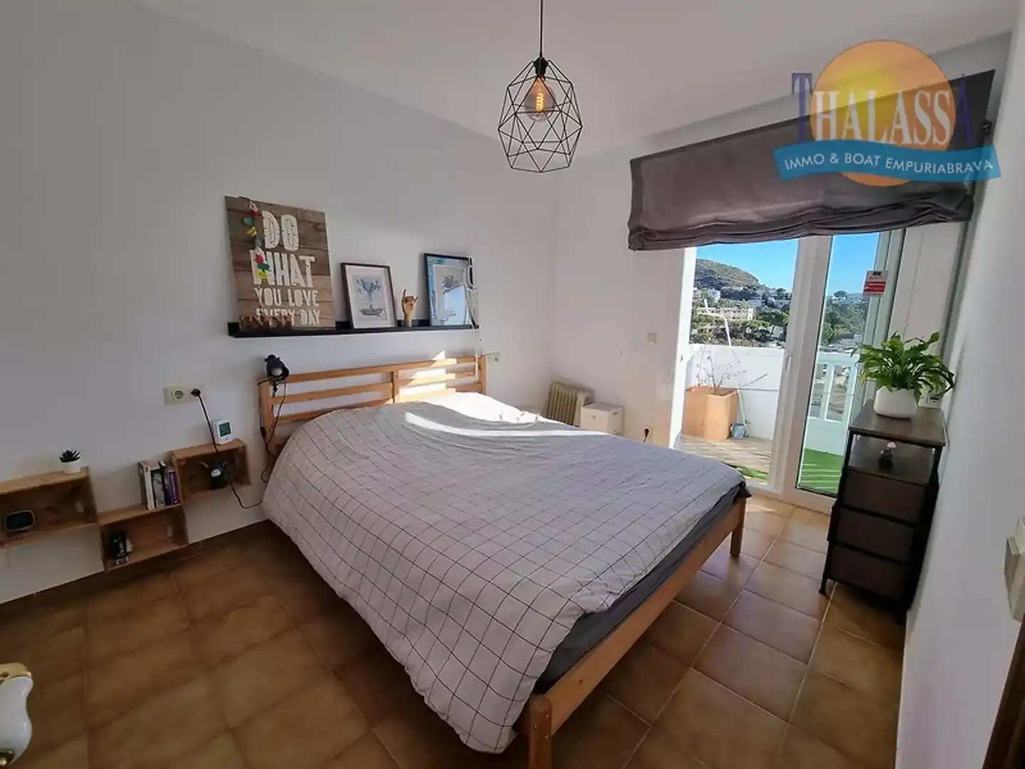 Dormitori de Casa adosada en venda en Roses amb Aire condicionat, Jardí privat i Terrassa