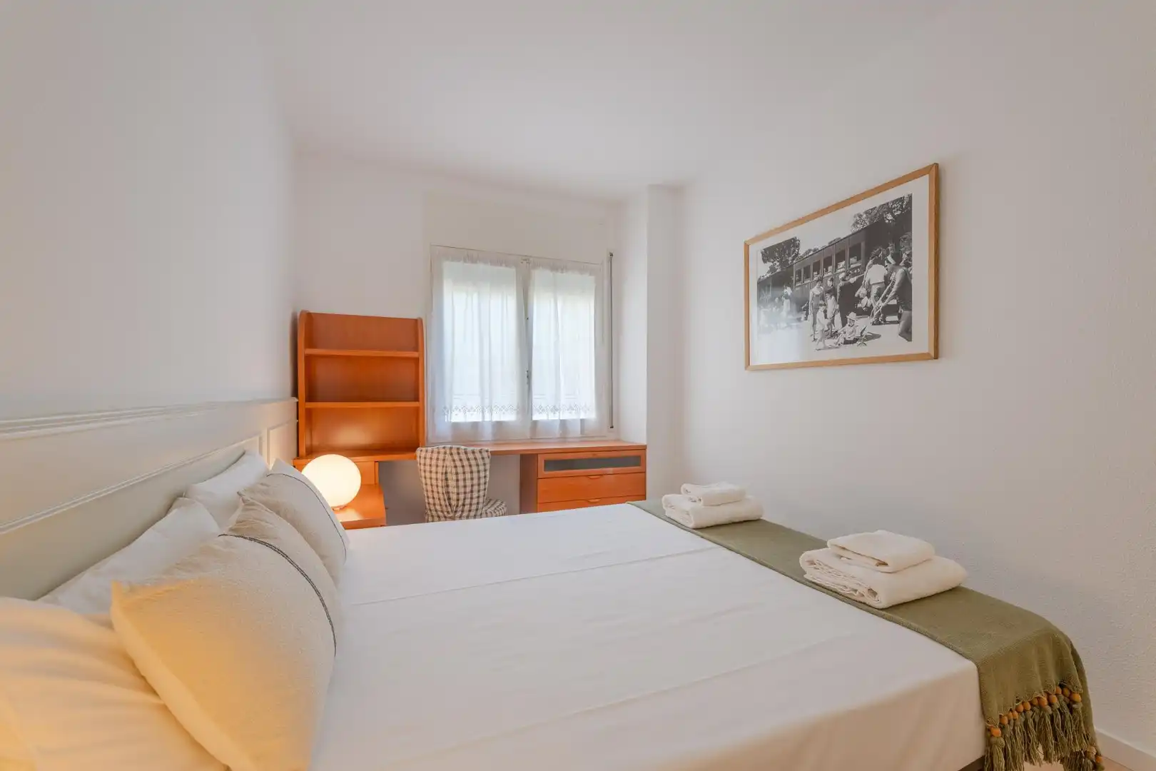 Schlafzimmer von Erdgeschoss zur Miete in Castell d'Aro, Platja d'Aro i s'Agaró mit Klimaanlage, Heizung und Privatgarten
