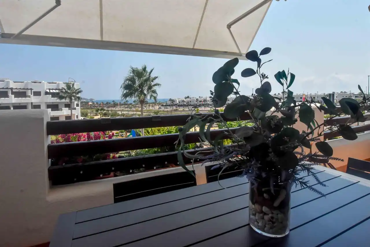 Apartamento con piscina en venta en San Juan de los Terreros, imagen 2