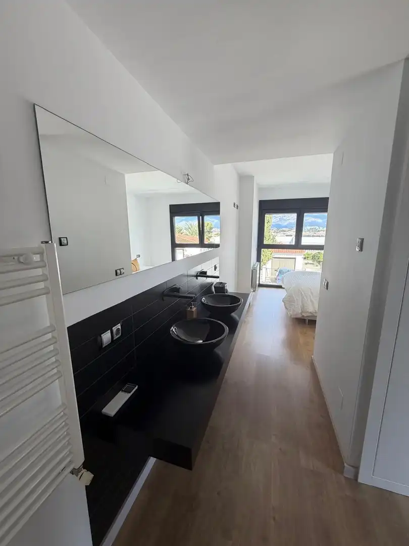 Bathroom of Houses for sale in L'Alfàs del Pi  with Air Conditioner, Heating and Private garden