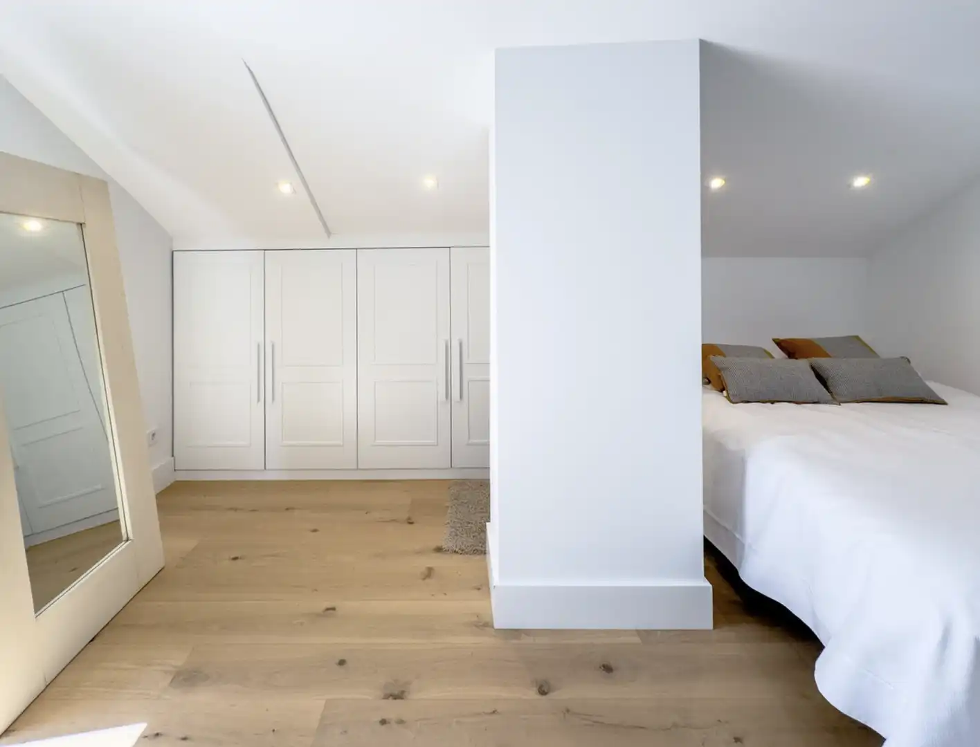 Schlafzimmer von Maisonette zum Verkauf in Marbella mit Klimaanlage, Heizung und Parkett