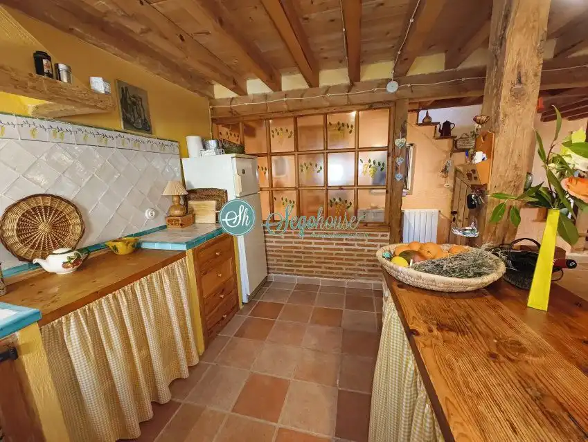 Cocina de Casa o chalet en venta en Escobar de Polendos con Calefacción y Trastero