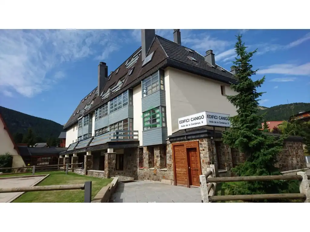 Flat for sale in Avenida Cerdanya, Alp poble