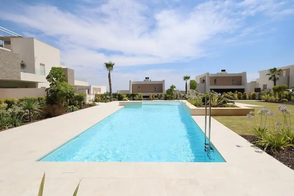 Piscina de Ático en venta en Algorfa con Aire acondicionado, Terraza y Piscina