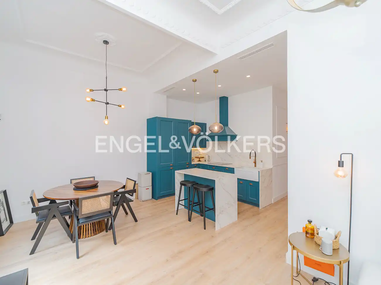 Cocina de Piso en venta en Alicante / Alacant con Aire acondicionado, Calefacción y Balcón