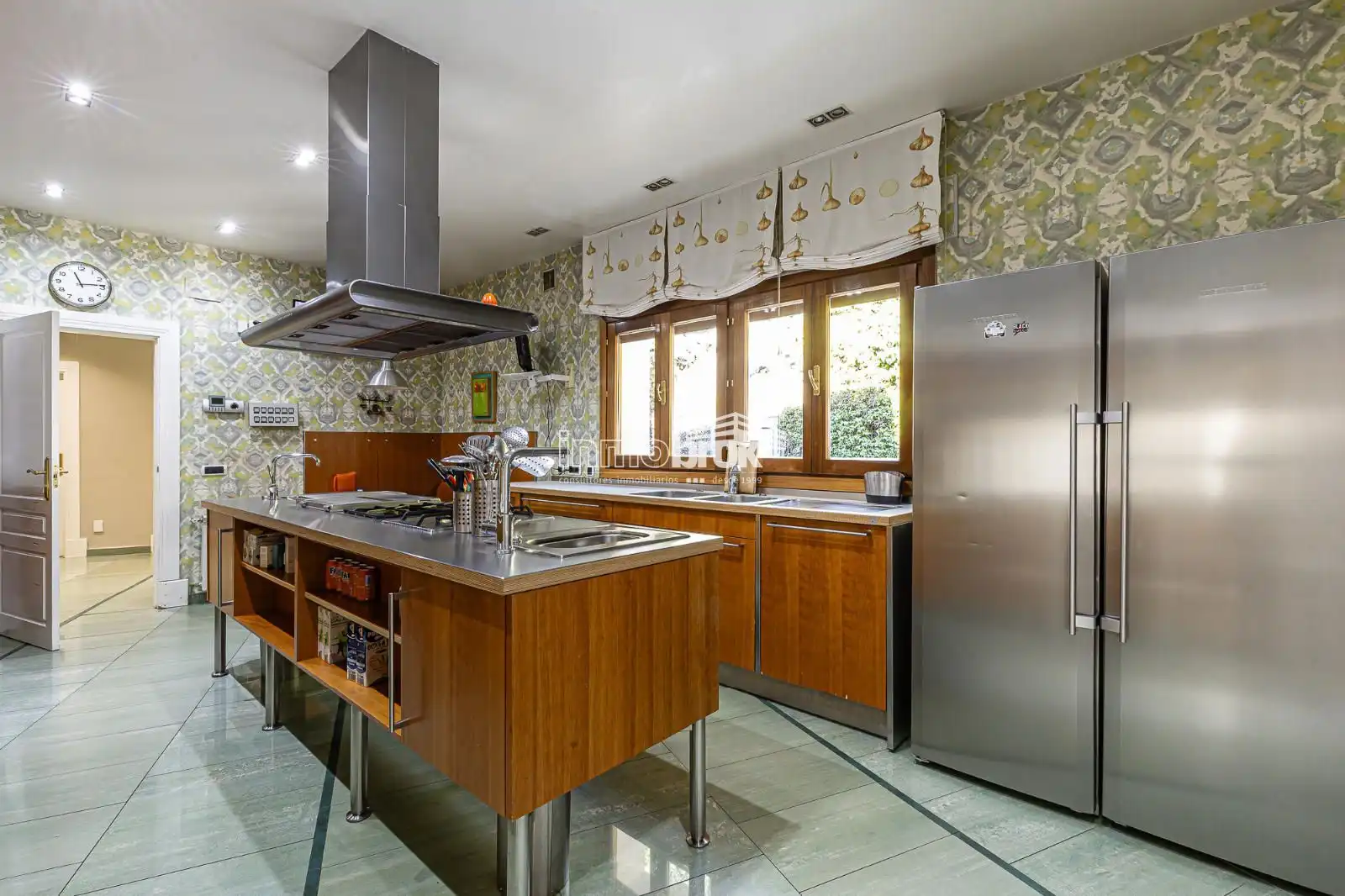 Cocina de Casa o chalet en venta en Madrid con Aire acondicionado, Calefacción y Terraza