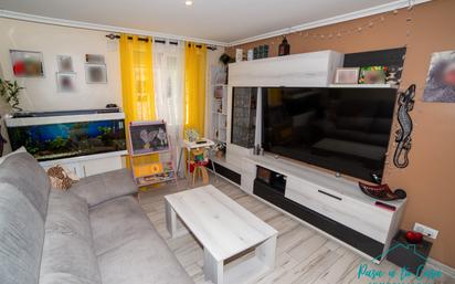 Living room of Flat for sale in  Madrid Capital  with Air Conditioner, Heating and Parquet flooring