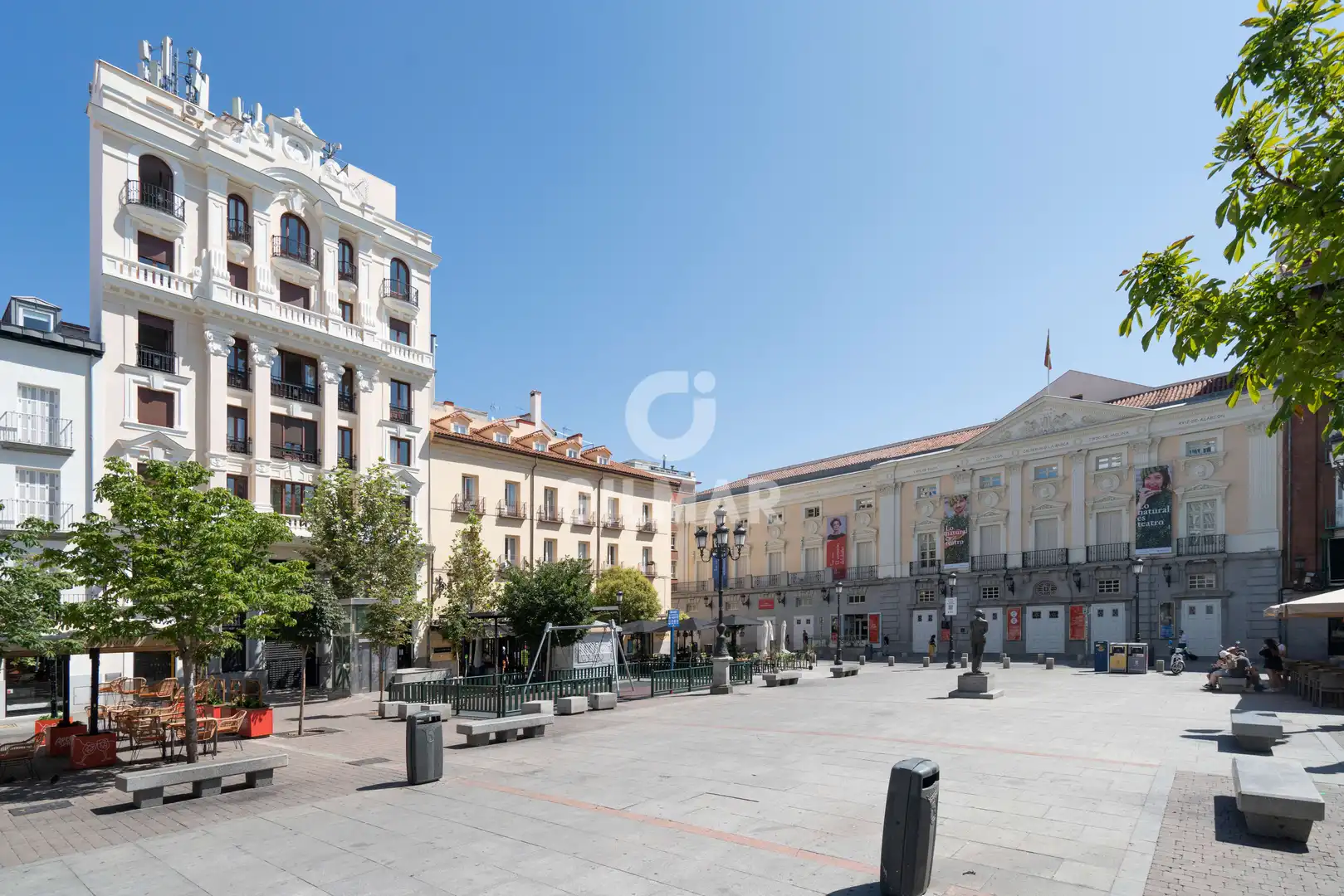 Vista exterior de Piso en venta en Madrid con Calefacción