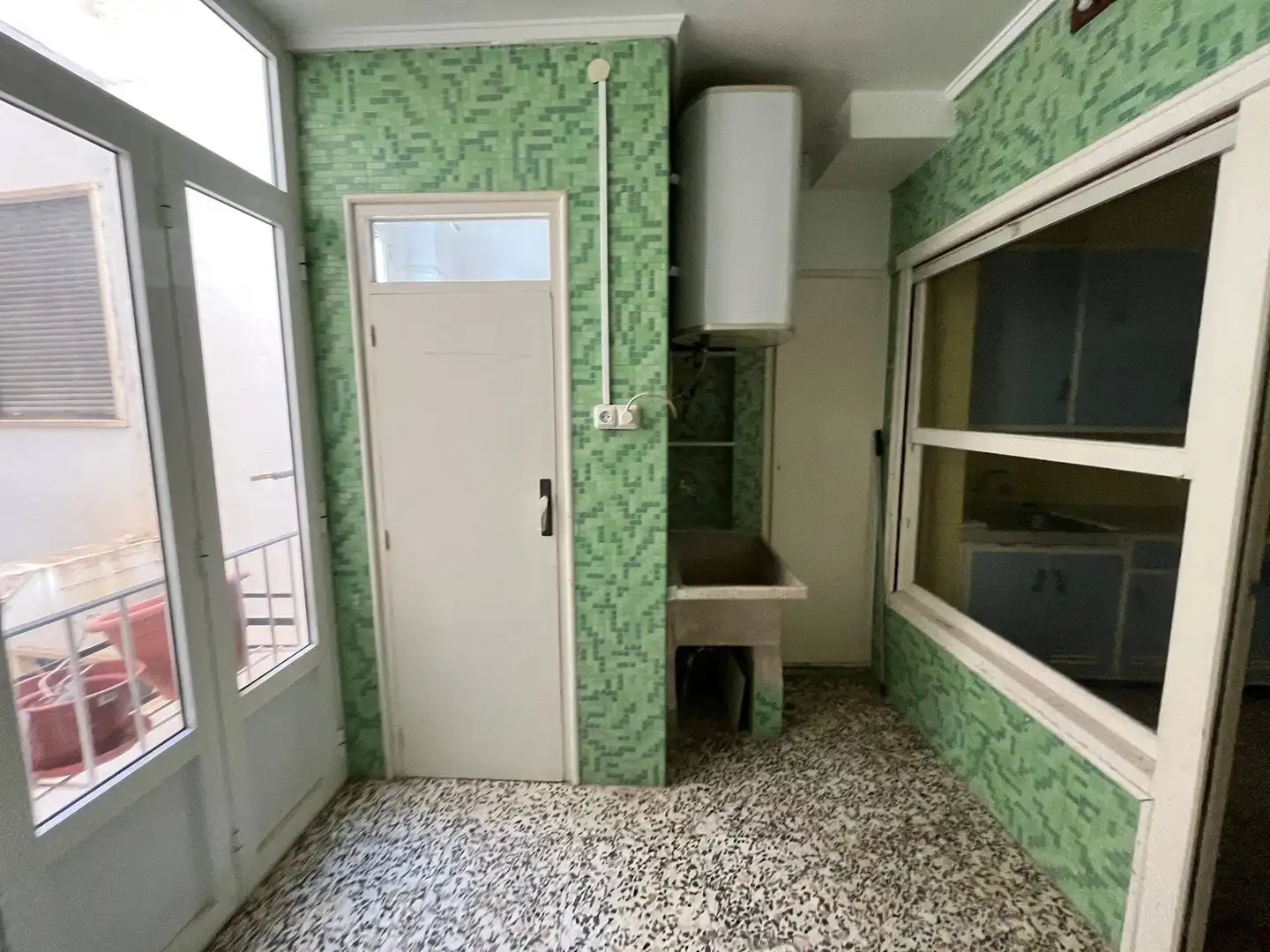 Kitchen of Flat for sale in Elche / Elx  with Storage room and Balcony