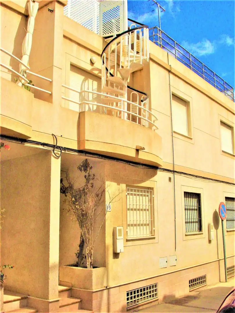 Haus zum Verkauf in Calle Lucainena, imagen 3