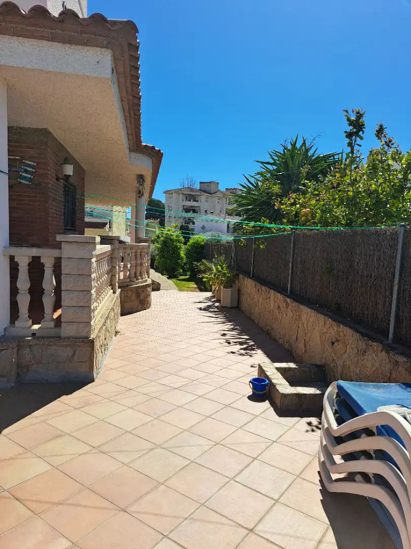 Jardín de Casa o chalet en venta en Cunit con Aire acondicionado, Calefacción y Jardín privado
