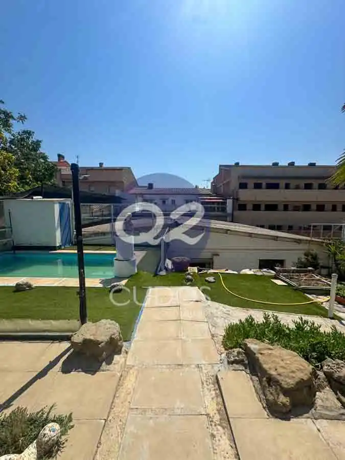 Piscina de Casa o chalet en venta en Balaguer con Aire acondicionado, Calefacción y Jardín privado