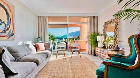 Foto 2 de Piso de alquiler en Puerto Banús, Málaga
