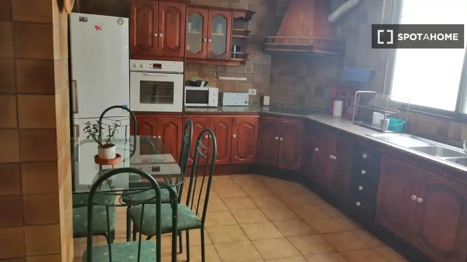 Cocina de Piso para compartir en Las Palmas de Gran Canaria con Aire acondicionado, Calefacción y Amueblado