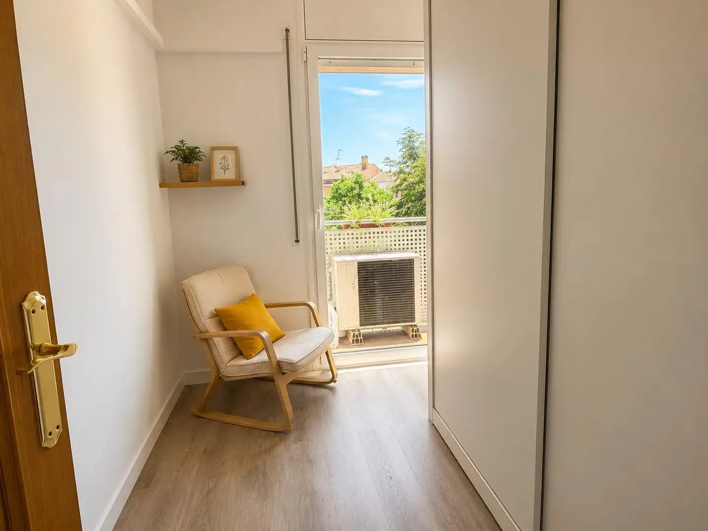 Balcony of Flat for sale in Sabadell  with Air Conditioner, Heating and Parquet flooring