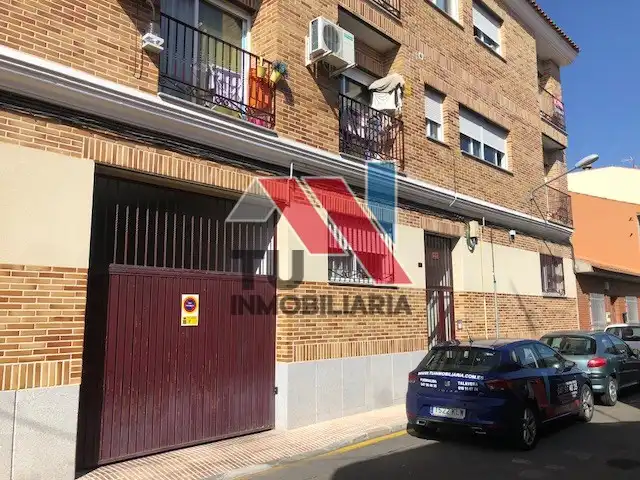 Vista exterior de Piso en venta en Fuensalida con Aire acondicionado, Calefacción y Parquet