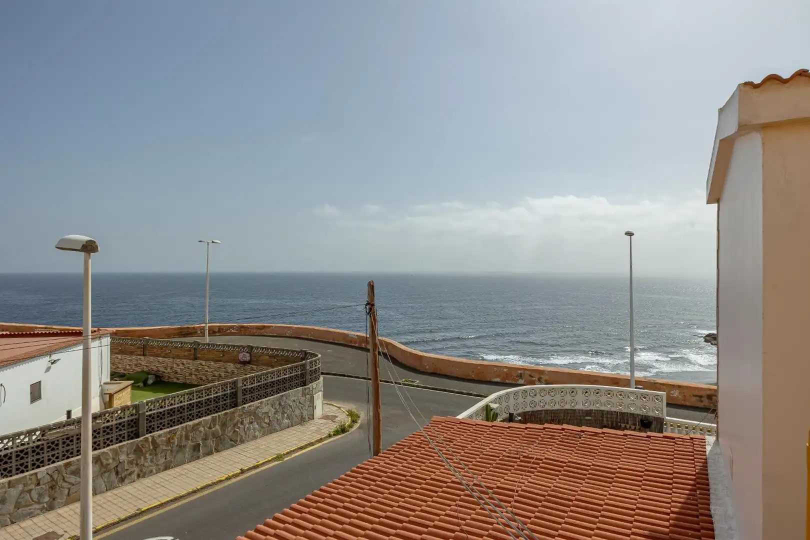 Vista exterior de Casa adosada en venta en Telde con Terraza, Trastero y Piscina