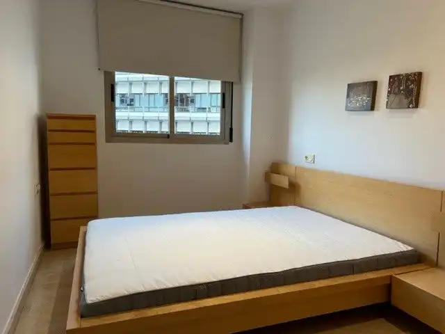 Habitación de Apartamento de alquiler en Murcia con Aire acondicionado, Calefacción y Trastero