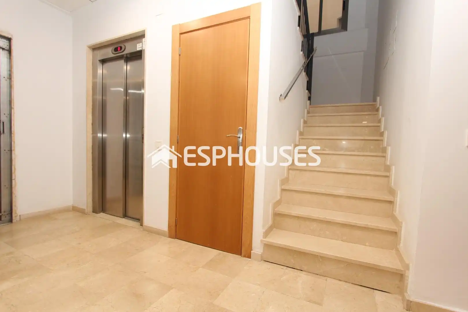 Apartament amb terrassa en venda a Pueblo, imagen 23