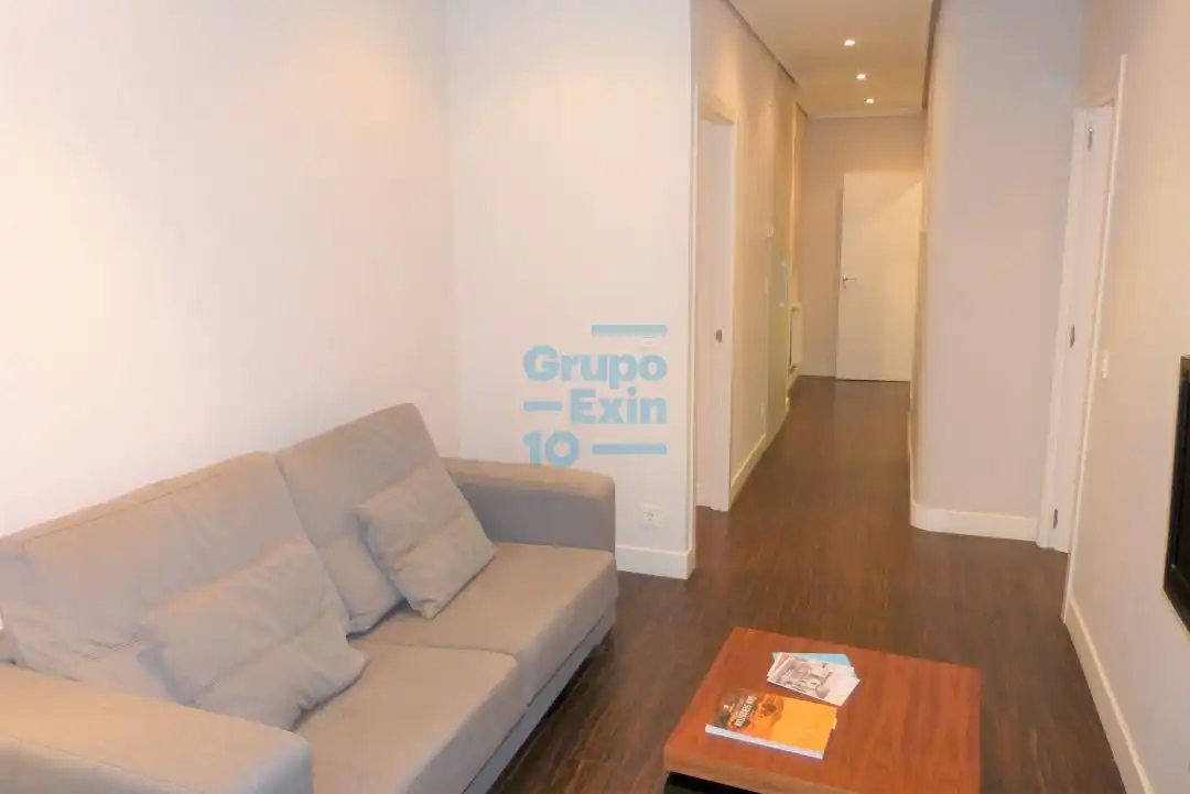 Wohnzimmer von Wohnung zur Miete in Donostia - San Sebastián  mit Balkon