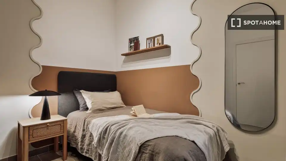 Bedroom of Flat for rent in Barcelona  with Air Conditioner, Heating and Furnished