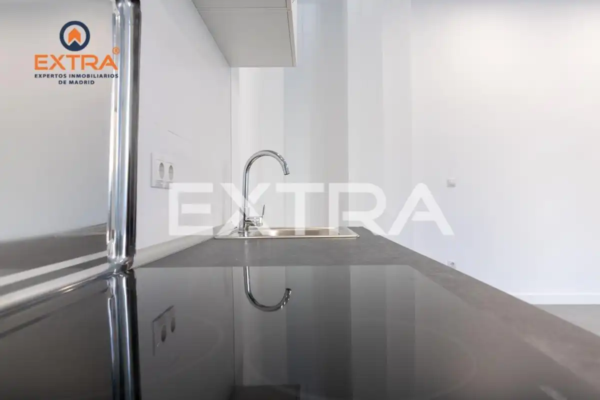 Study for rent in Calle Potosí, Hispanoamérica - Bernabéu