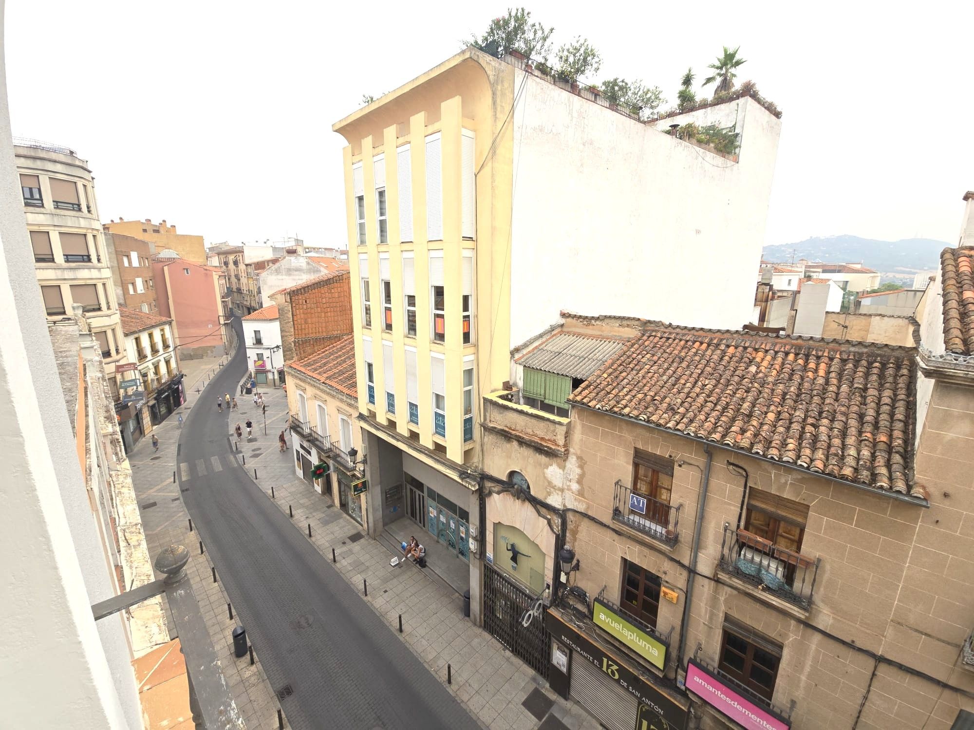 Vista exterior de Apartament de lloguer en Cáceres Capital amb Aire condicionat i Moblat