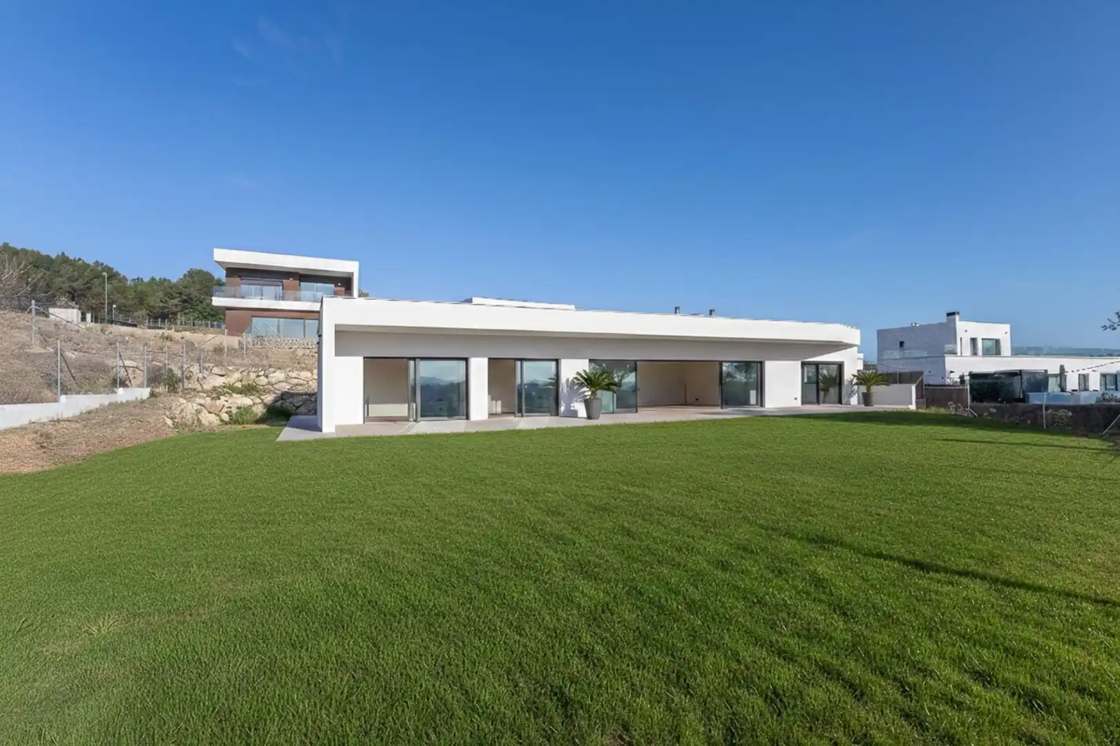 Vista exterior de Casa o chalet de alquiler en Sant Esteve Sesrovires con Calefacción, Jardín privado y Parquet