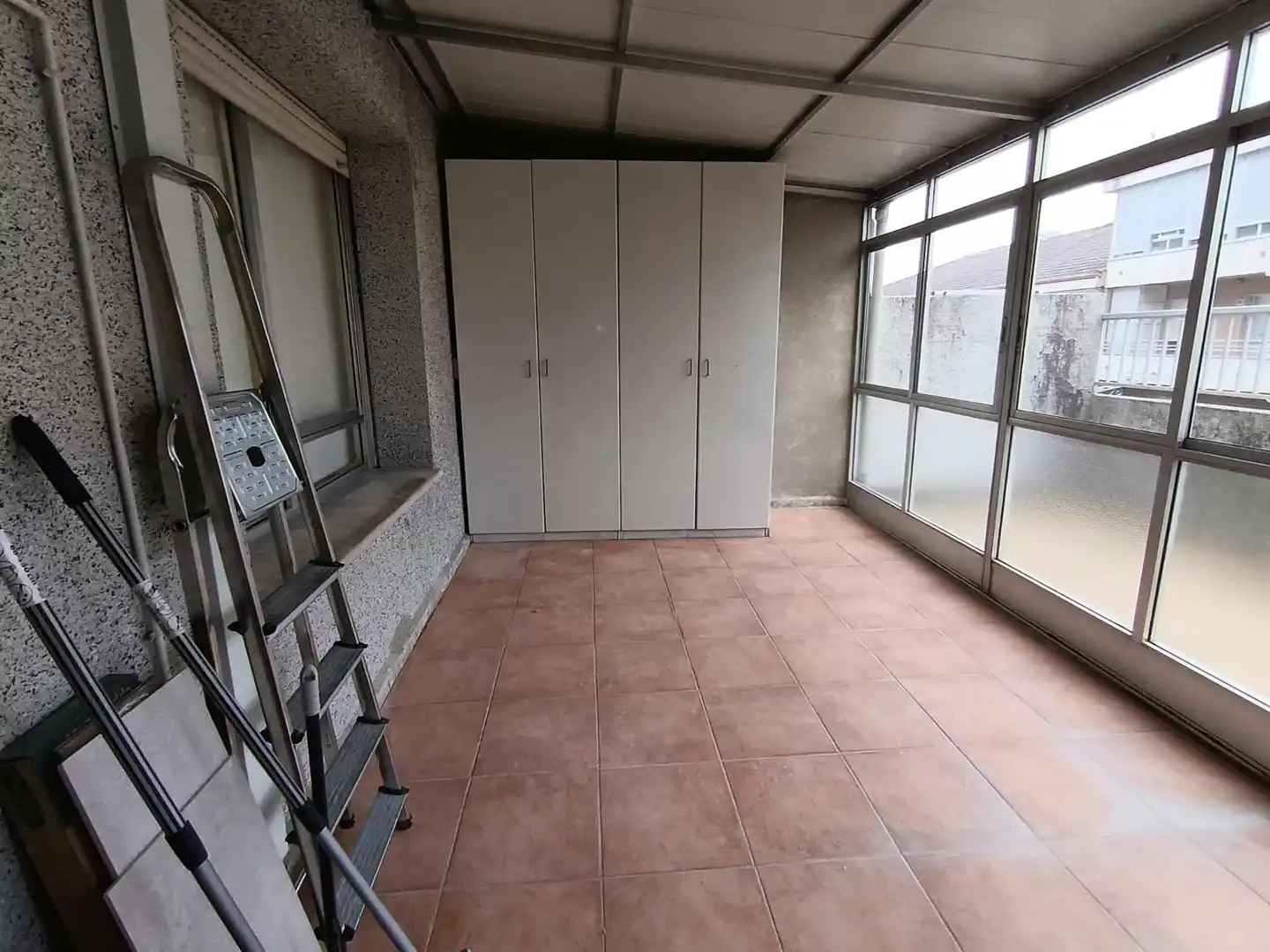 Terraza de Piso para compartir en Ourense Capital  con Calefacción, Terraza y Amueblado