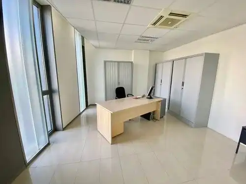 Oficina con ascensor en venta en Aranguren, imagen 7
