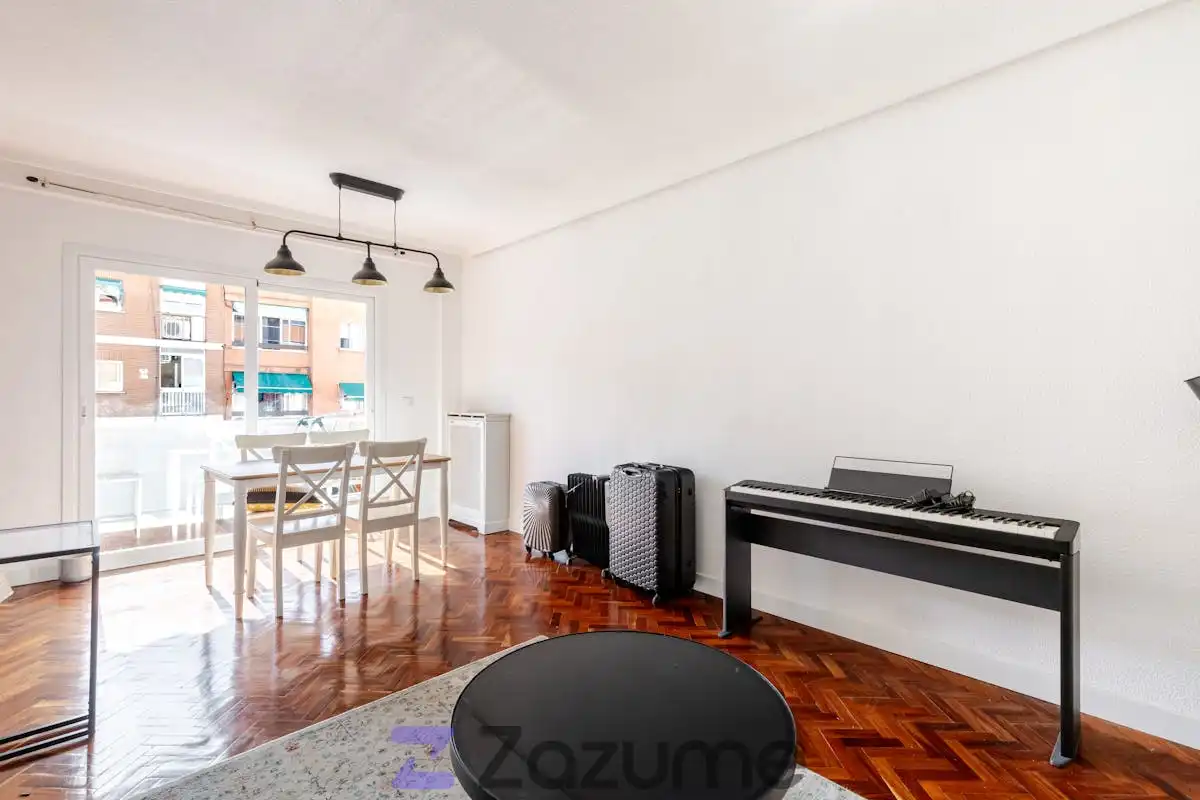 Sala de estar de Piso de alquiler en Alcobendas con Aire acondicionado, Calefacción y Parquet