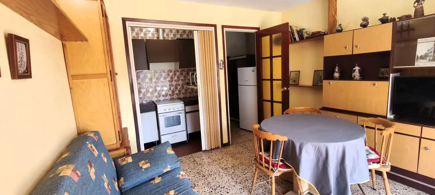 Cuina de Apartament en venda en Salou amb Aire condicionat i Terrassa