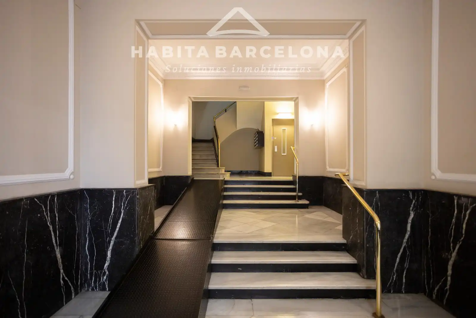 Piso de alquiler en Barcelona con Aire acondicionado, Calefacción y Parquet