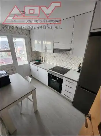 Flat for rent in A Malata - Catabois - Ciudad Jardín