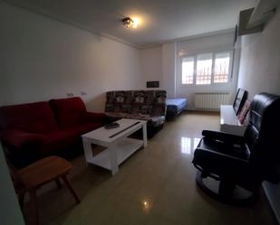 Sala d'estar de Estudi de lloguer en Talavera de la Reina amb Calefacció i Moblat