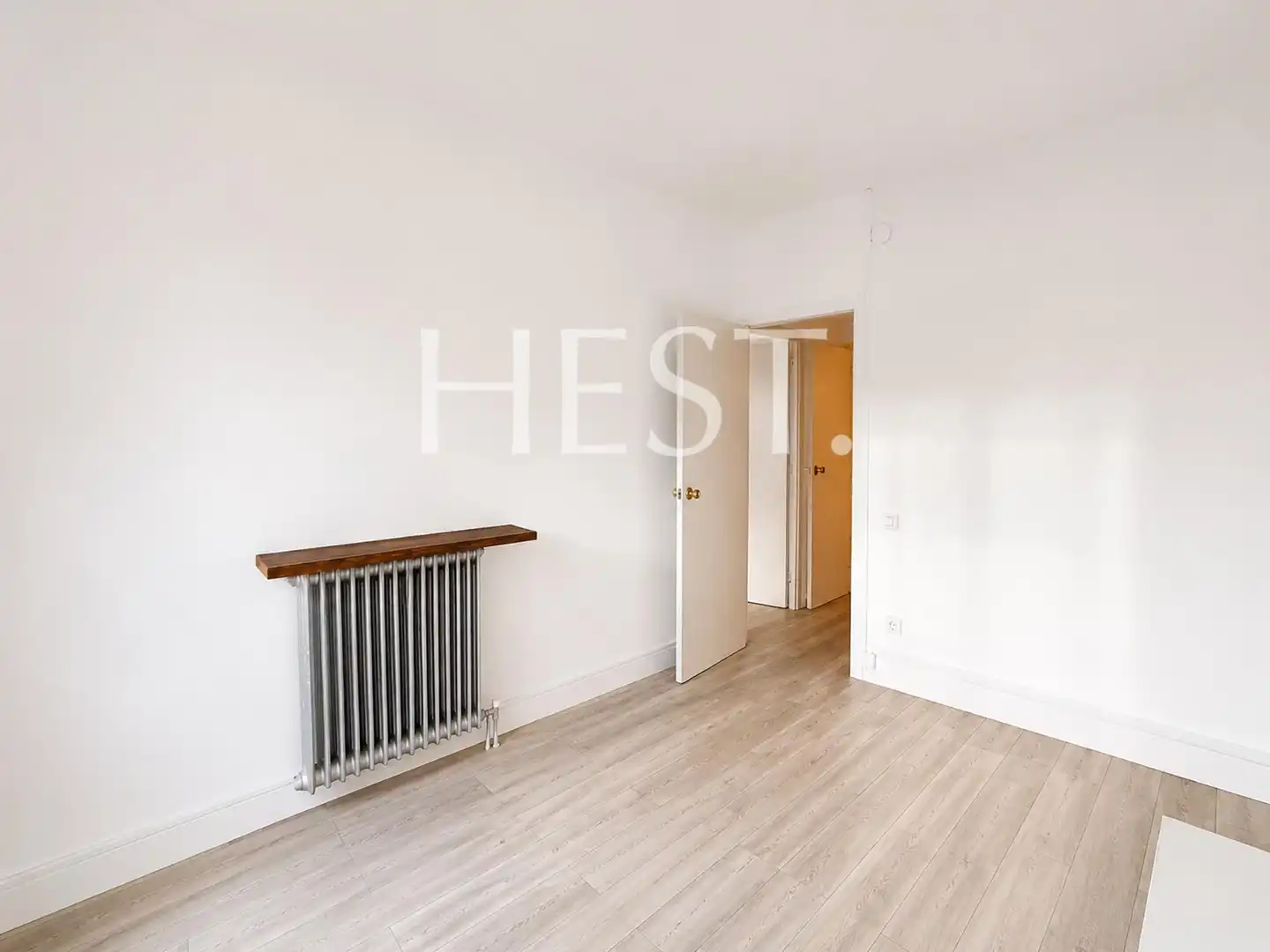 Habitación de Piso en venta en Barcelona con Calefacción, Terraza y Balcón