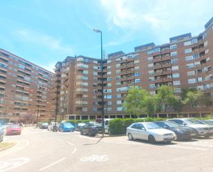 Vista exterior de Pis de lloguer en  Zaragoza Capital amb Calefacció, Parquet i Terrassa