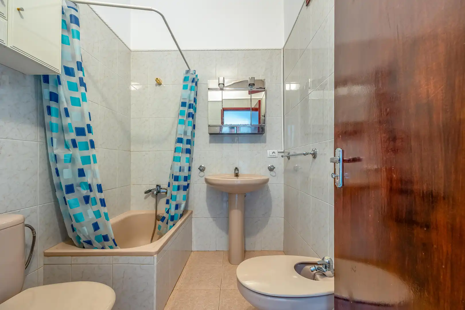 Baño de Piso en venta en Telde con Terraza, Trastero y Balcón