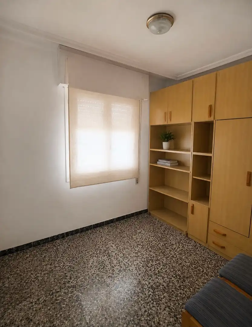 Dormitori de Pis en venda en Castellón de la Plana / Castelló de la Plana amb Moblat, Forn i Rentadora