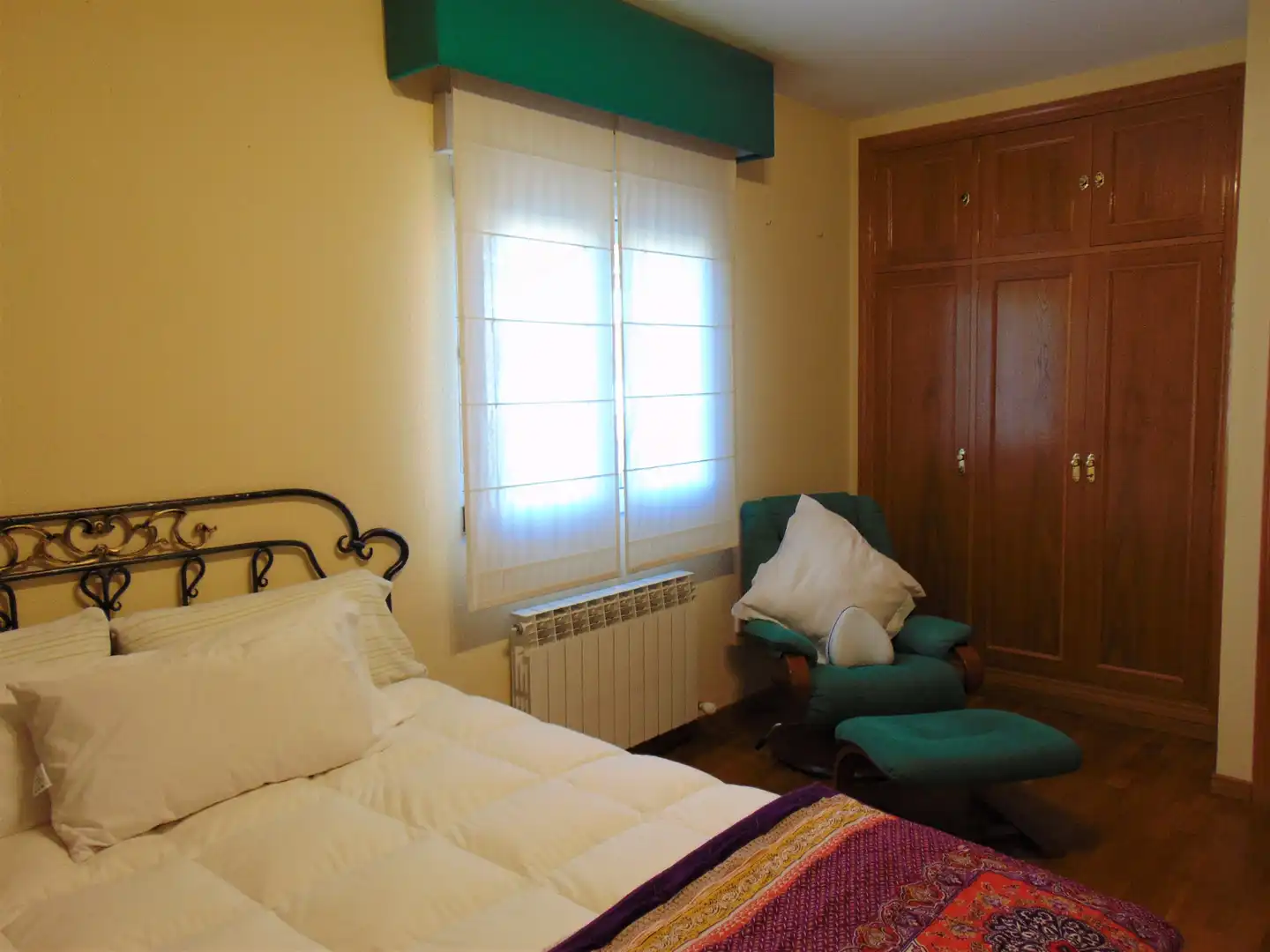 Dormitori de Casa o xalet en venda en Colmenar Viejo amb Aire condicionat, Calefacció i Jardí privat