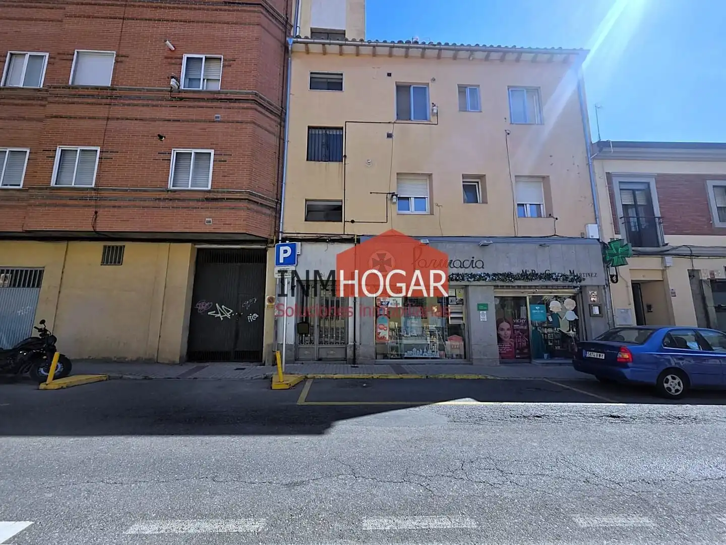 Parking de Piso en venta en Ávila con Calefacción, Parquet y Balcón