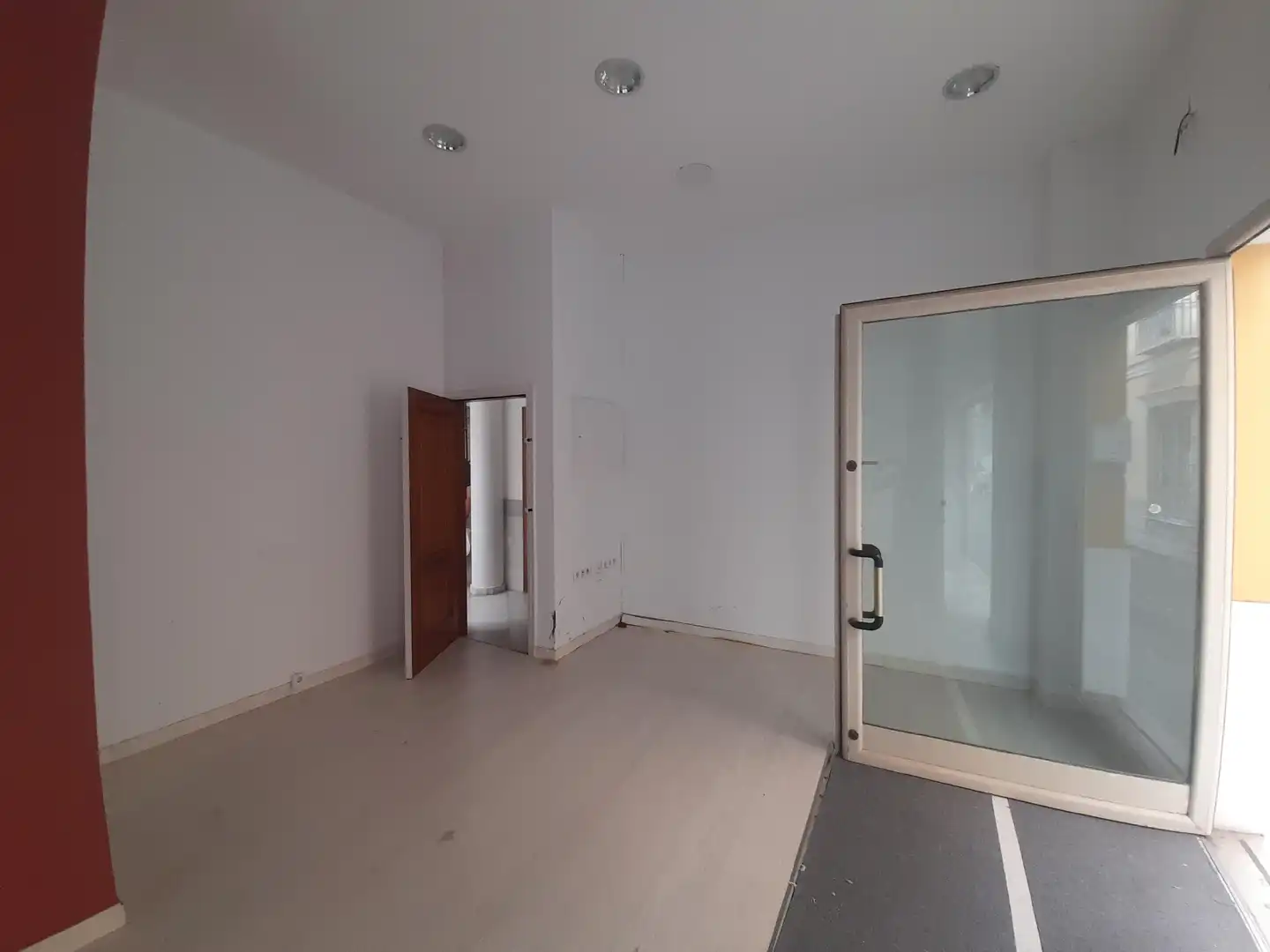 Local comercial en venta en Centro - Calzada - Cabo Noval