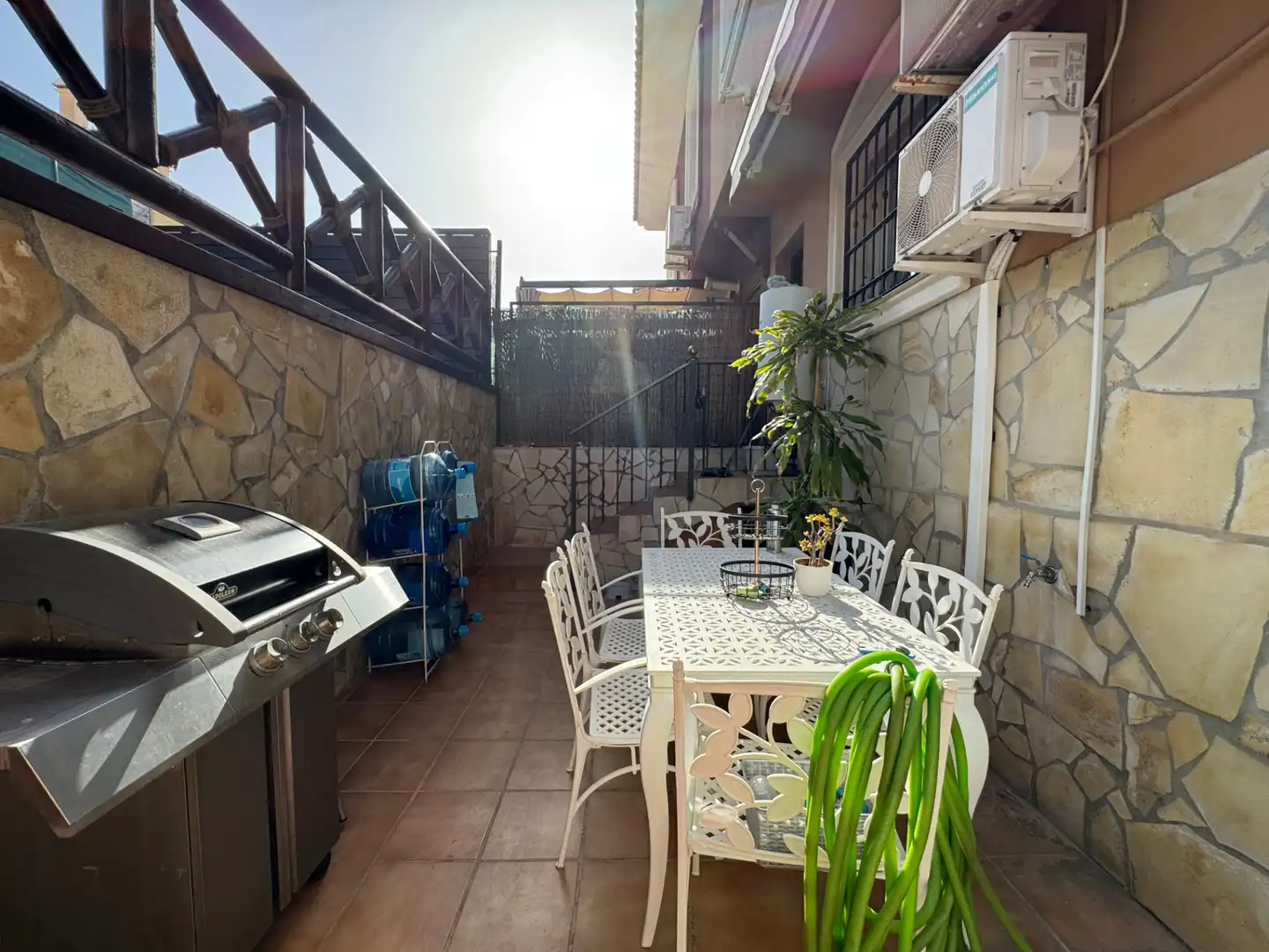 Terrassa de Casa adosada en venda en Alhaurín de la Torre amb Aire condicionat, Jardí privat i Parquet